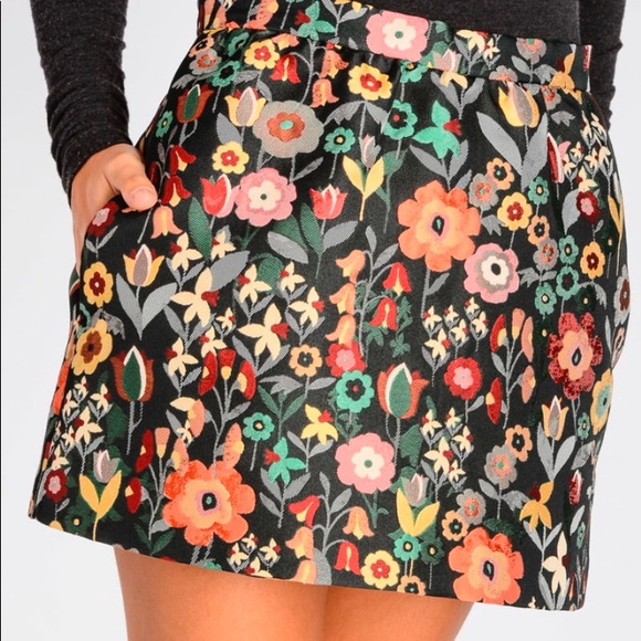 Valentino Floral Jacquard Skirts SIZE IT40(US 4) - Picture 6 of 9